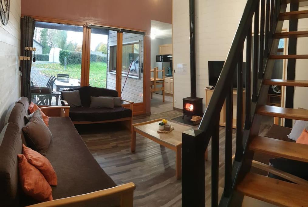 Gite N° 20, En Pleine Nature, Frontalier Signy-le-Petit エクステリア 写真